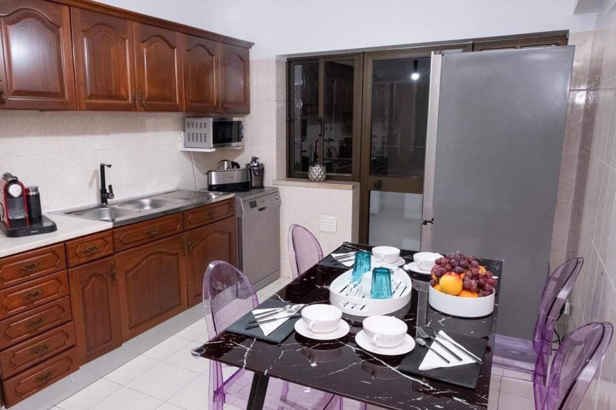 Central Apartment In Pombal ポンバル エクステリア 写真